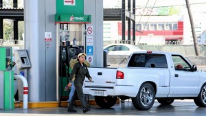 En-medio-del-desabasto-de-combustible-se-incrementa-precio-de-la-gasolina-770x470