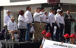 presidium_trabajadores_desfile_1_mayo_chihuahua