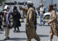 VÍDEO: Talibanes dispersan con disparos protesta pacífica de mujeres