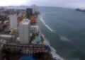 Alerta roja en Mazatlán; desalojan costa por huracán Orlene